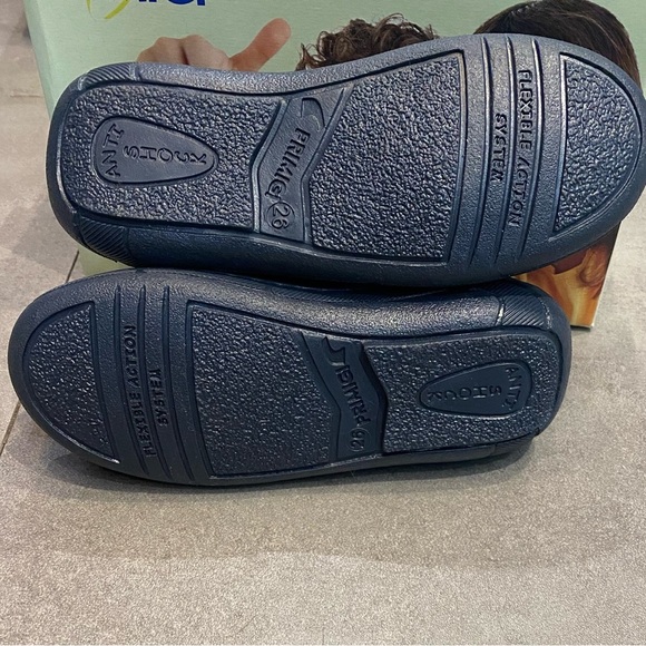 Primigi Boys Choate Driving Loafer Navy NIB - Picture 6 of 8